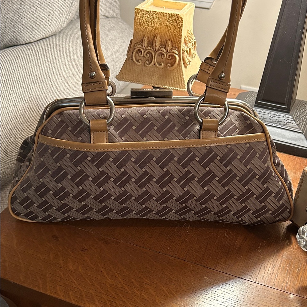 Nine West Vintage Handbag in amazing Preloved Condition - Picture 7 of 12